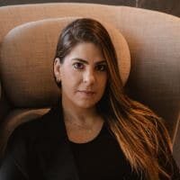 Laura Cacau Photo